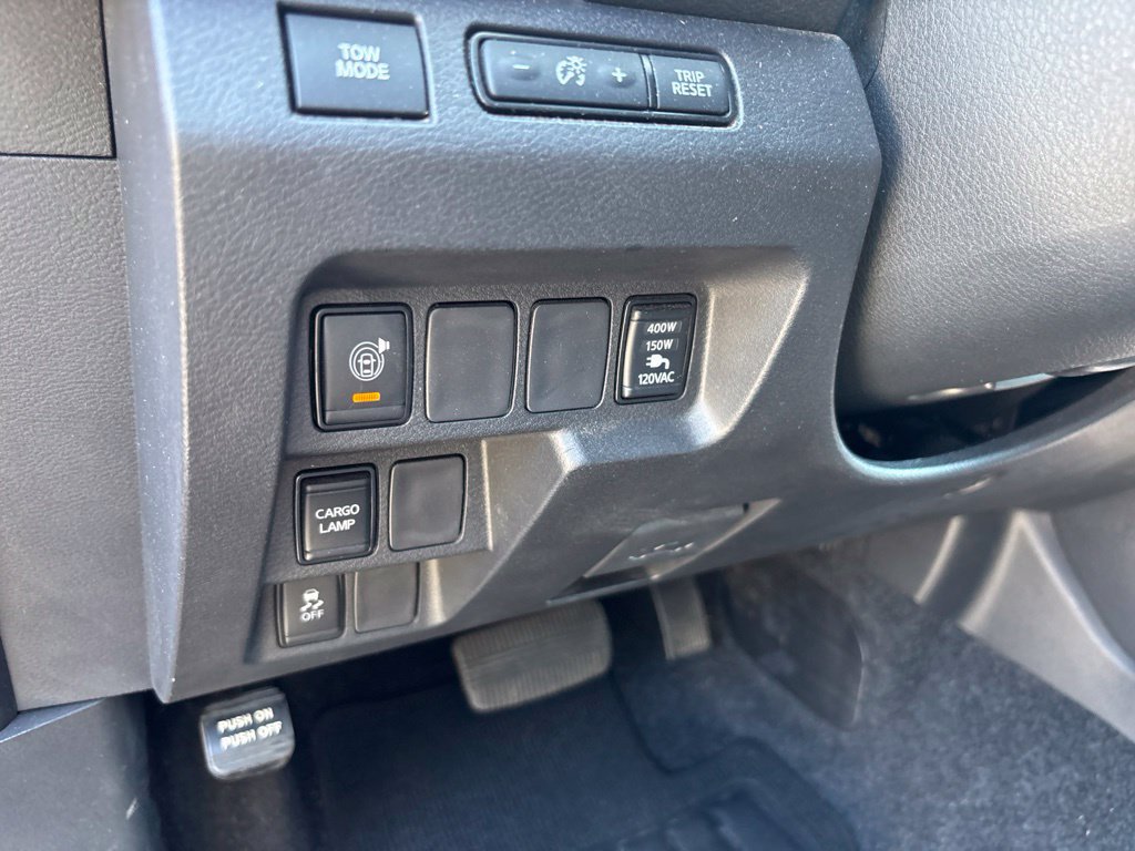 Used 2023 Nissan Frontier SV w/ SV Convenience Package RWD image 18