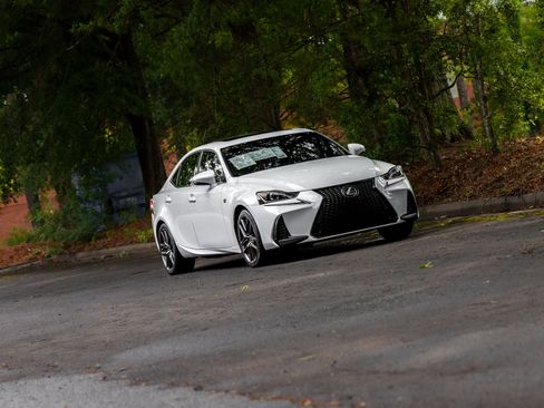 Used 2018 Lexus IS 300 F Sport w/ F Sport Package RWD image 45