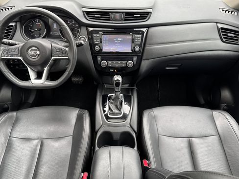 Used 2017 Nissan Rogue SL w/ SL Premium Package AWD/4WD image 13