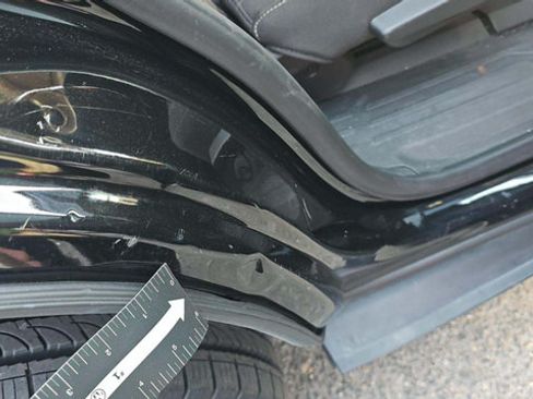 Used 2019 GMC Acadia SLE AWD/4WD image 15