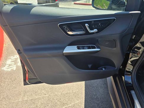 Used 2026 Mercedes-Benz GLC 300 4MATIC image 30