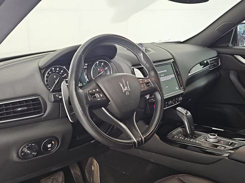 Used 2023 Maserati Levante Modena AWD/4WD image 16