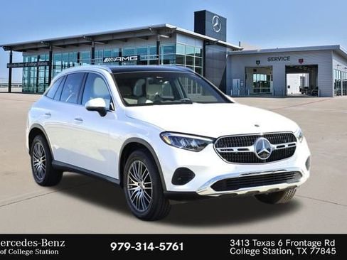 Certified 2025 Mercedes-Benz GLC 300 4MATIC image 3