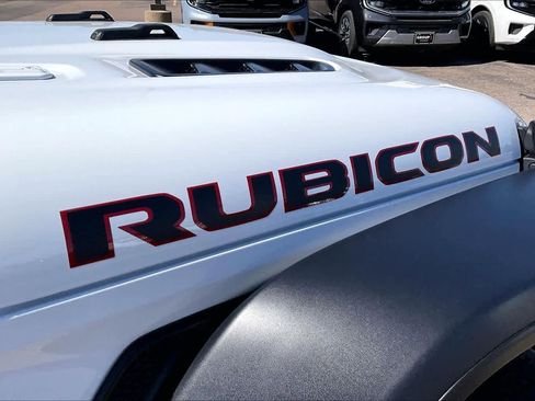 Used 2024 Jeep Wrangler Rubicon image 32