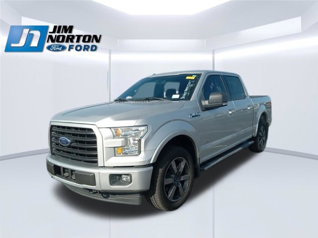 Used 2017 Ford F150 XLT w/ Equipment Group 302A Luxury AWD/4WD image 4