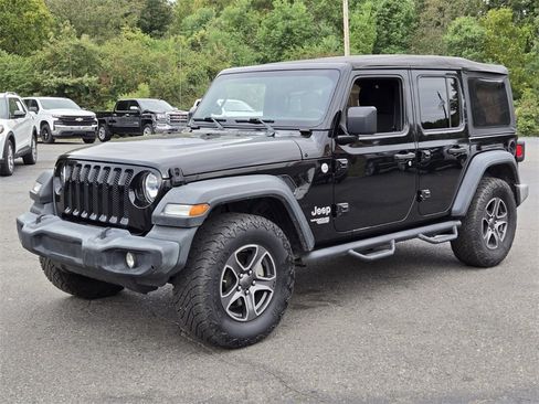 Used 2018 Jeep Wrangler Unlimited Sport S image 7