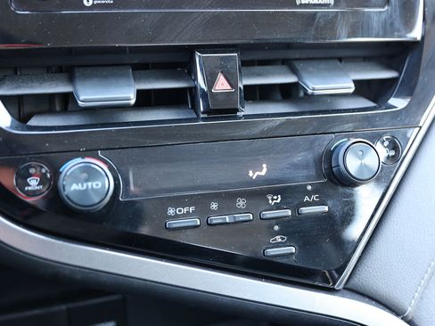 Used 2023 Toyota Camry SE w/ Cold Weather Package image 23