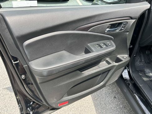 Used 2023 Honda Ridgeline RTL image 15