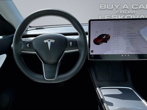 Used 2021 Tesla Model Y Long Range AWD/4WD image 4