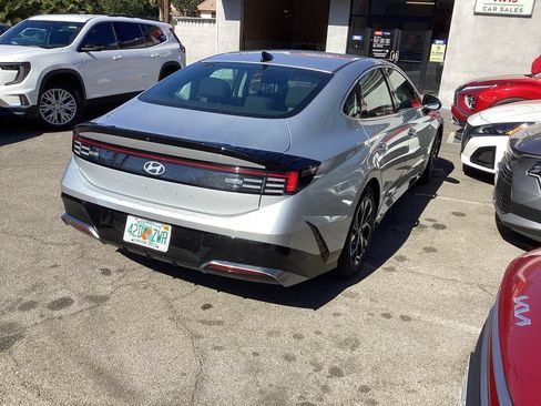 Used 2025 Hyundai Sonata SEL FWD image 10