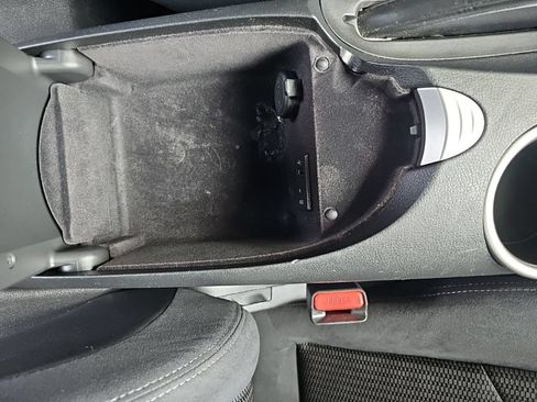 Used 2017 Nissan 370Z Coupe RWD image 31