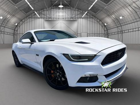 Used 2016 Ford Mustang GT w/ Black Accent Package RWD image 10