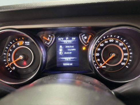 Used 2020 Jeep Wrangler Unlimited Sport image 41