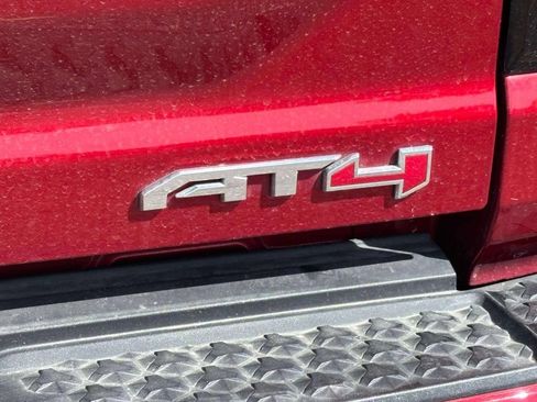 Used 2025 GMC Canyon AT4 w/ AT4 Premium Package AWD/4WD image 34