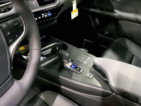 New 2025 Lexus UX 300h AWD image 7