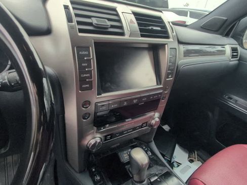 Used 2021 Lexus GX 460 Premium w/ Premium Package image 11