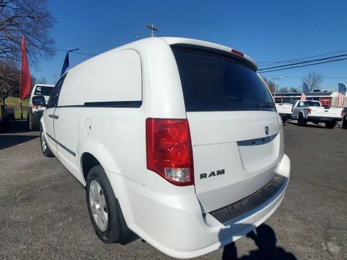 Used 2014 RAM C/V Tradesman FWD image 3