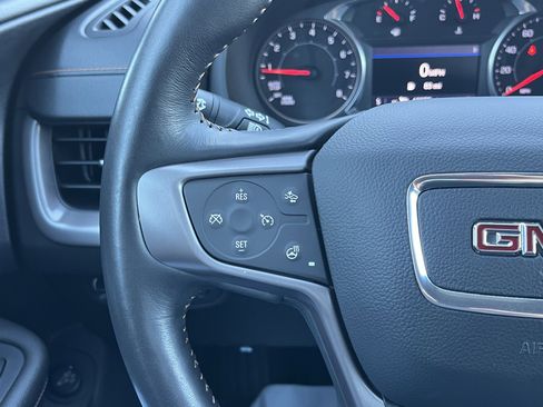 Used 2022 GMC Terrain AT4 image 10