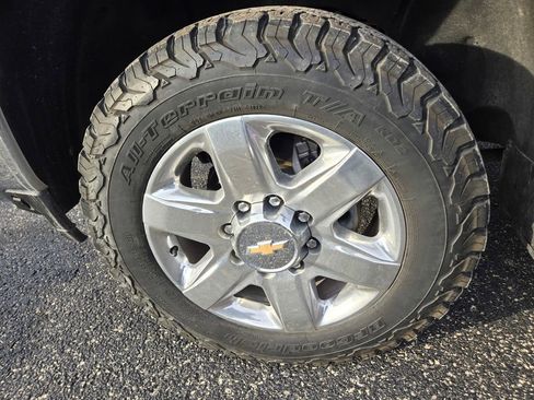 Used 2022 Chevrolet Silverado 2500 LTZ image 47