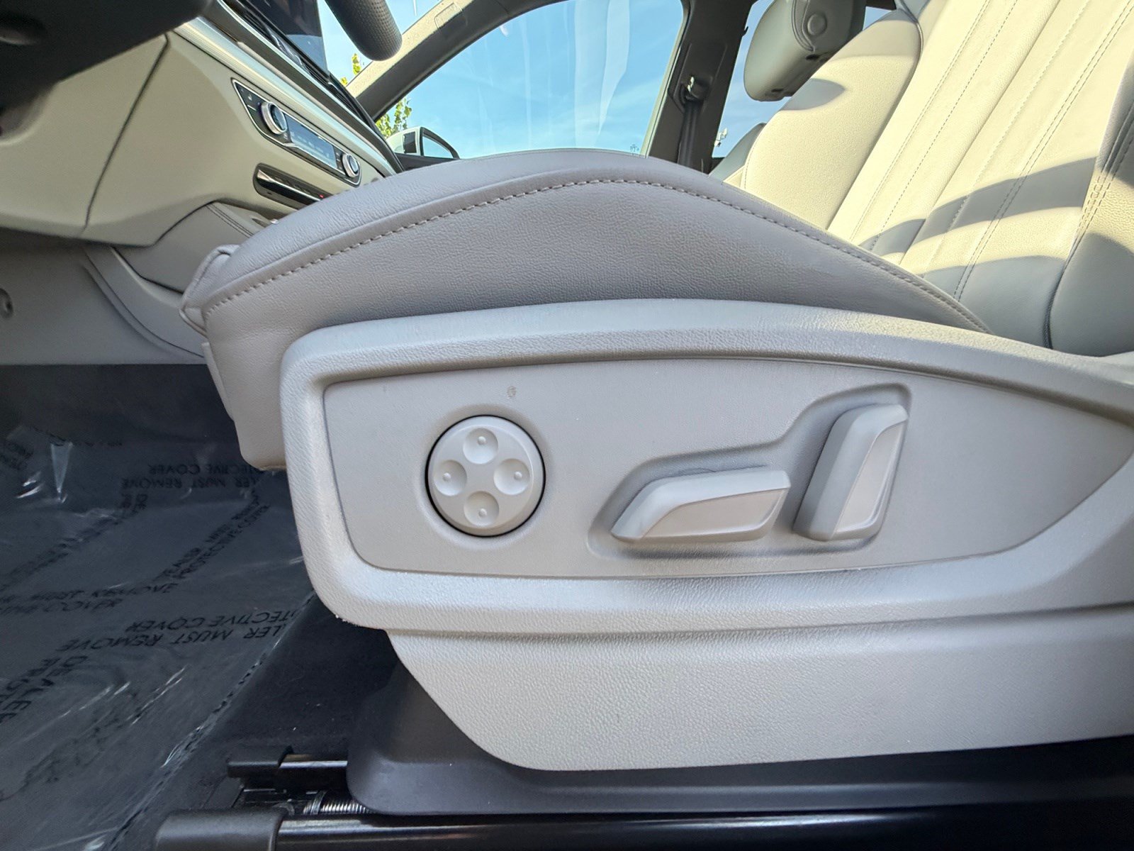 Used 2025 Audi Q5 2.0T Premium Plus AWD/4WD image 14