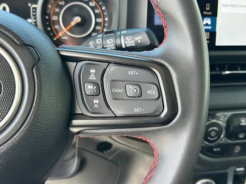 Used 2024 Jeep Wrangler Unlimited Rubicon AWD/4WD image 22