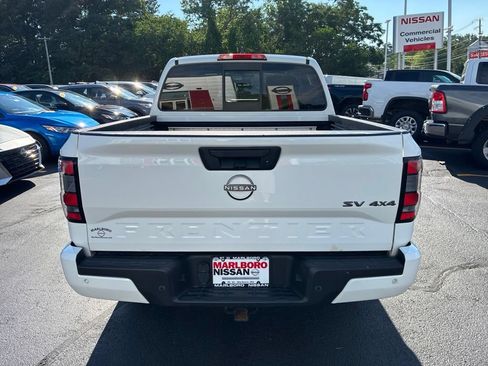 Certified 2022 Nissan Frontier SV AWD/4WD image 6