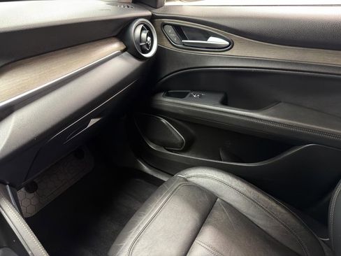 Used 2018 Alfa Romeo Stelvio Sport w/ Quick Order Package 22J Sport image 25