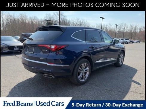 Used 2023 Acura MDX SH-AWD image 9
