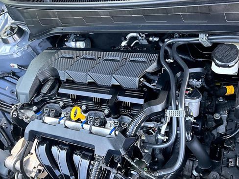 Used 2025 Hyundai Venue SEL FWD image 33