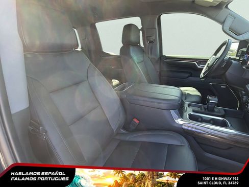 Used 2024 Chevrolet Silverado 1500 LT Trail Boss w/ LT Trail Boss Premium Package AWD/4WD image 32