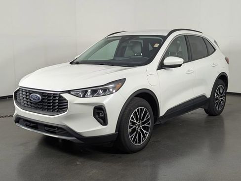 Used 2023 Ford Escape SE image 4