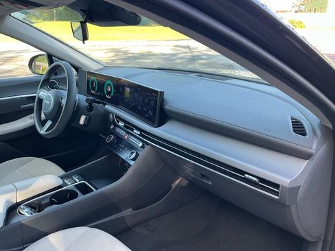 Used 2025 Hyundai Sonata SEL FWD image 21