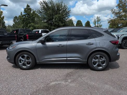 Used 2023 Ford Escape ST-Line w/ Tech Pack #1 FWD image 3