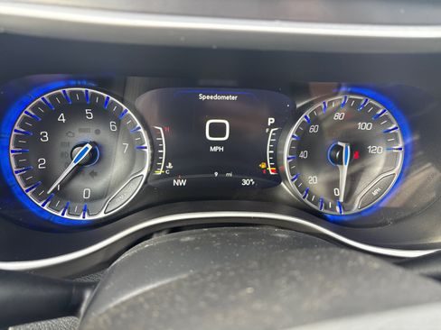 New 2026 Chrysler Pacifica Select image 13