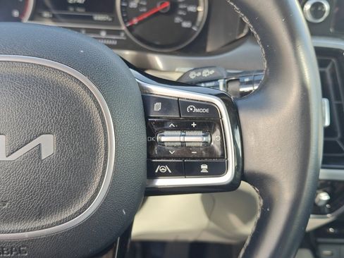 Used 2022 Kia Sorento SX image 16