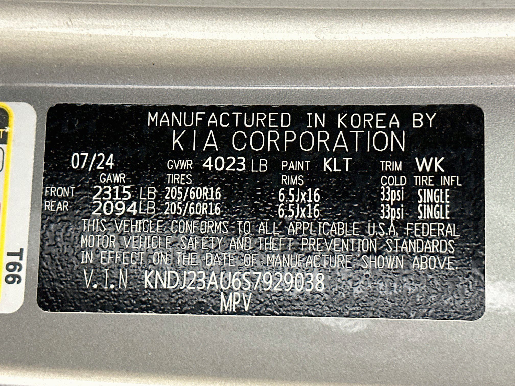 Used 2025 Kia Soul LX w/ LX Technology Package FWD image 12