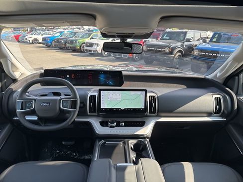 New 2025 Ford Expedition Max Active image 25