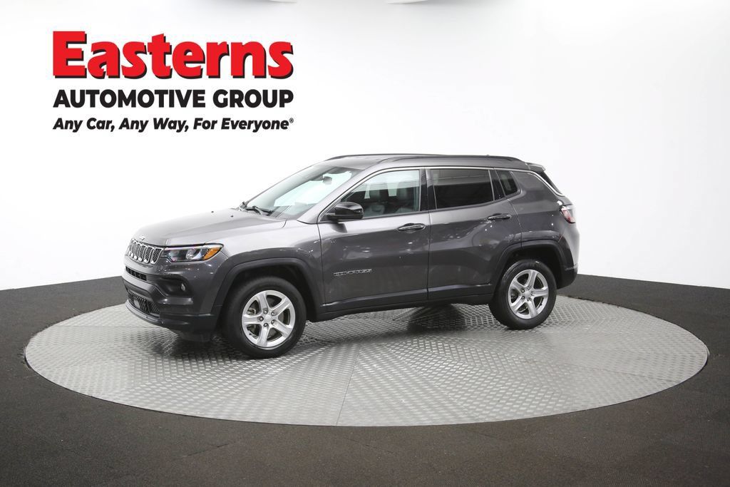 Used 2024 Jeep Compass Latitude AWD/4WD image 56