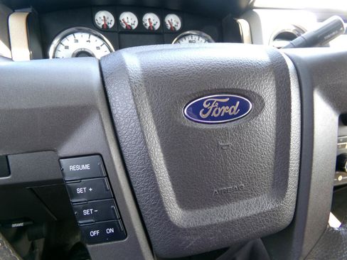 Used 2010 Ford F150 XLT AWD/4WD image 19