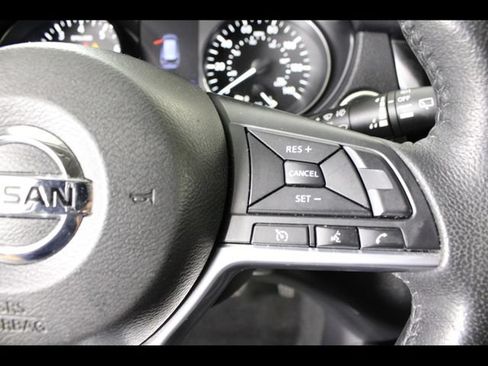 Used 2019 Nissan Rogue SV AWD/4WD image 23