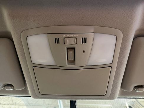 Used 2012 Nissan Rogue SL image 19