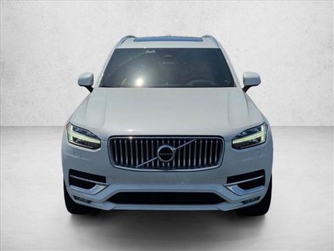 Used 2023 Volvo XC90 B6 Ultimate w/ Lounge Package AWD/4WD image 2