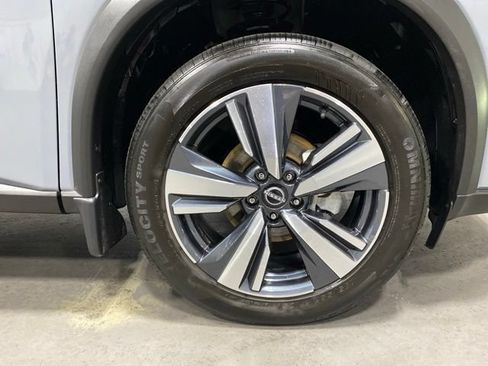 Certified 2024 Nissan Rogue SL w/ SL Premium Package AWD/4WD image 33