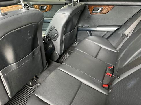 Used 2015 Mercedes-Benz GLK 350 2WD image 4