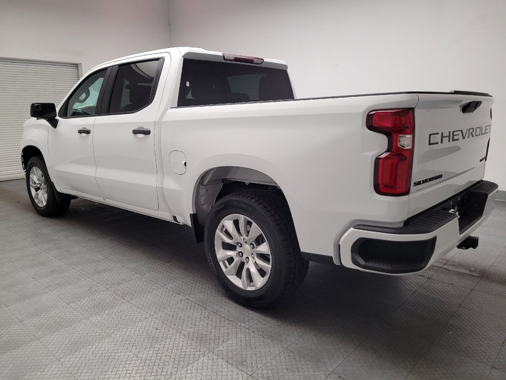 Used 2021 Chevrolet Silverado 1500 Custom w/ LPO, Dark Essentials Package RWD image 5