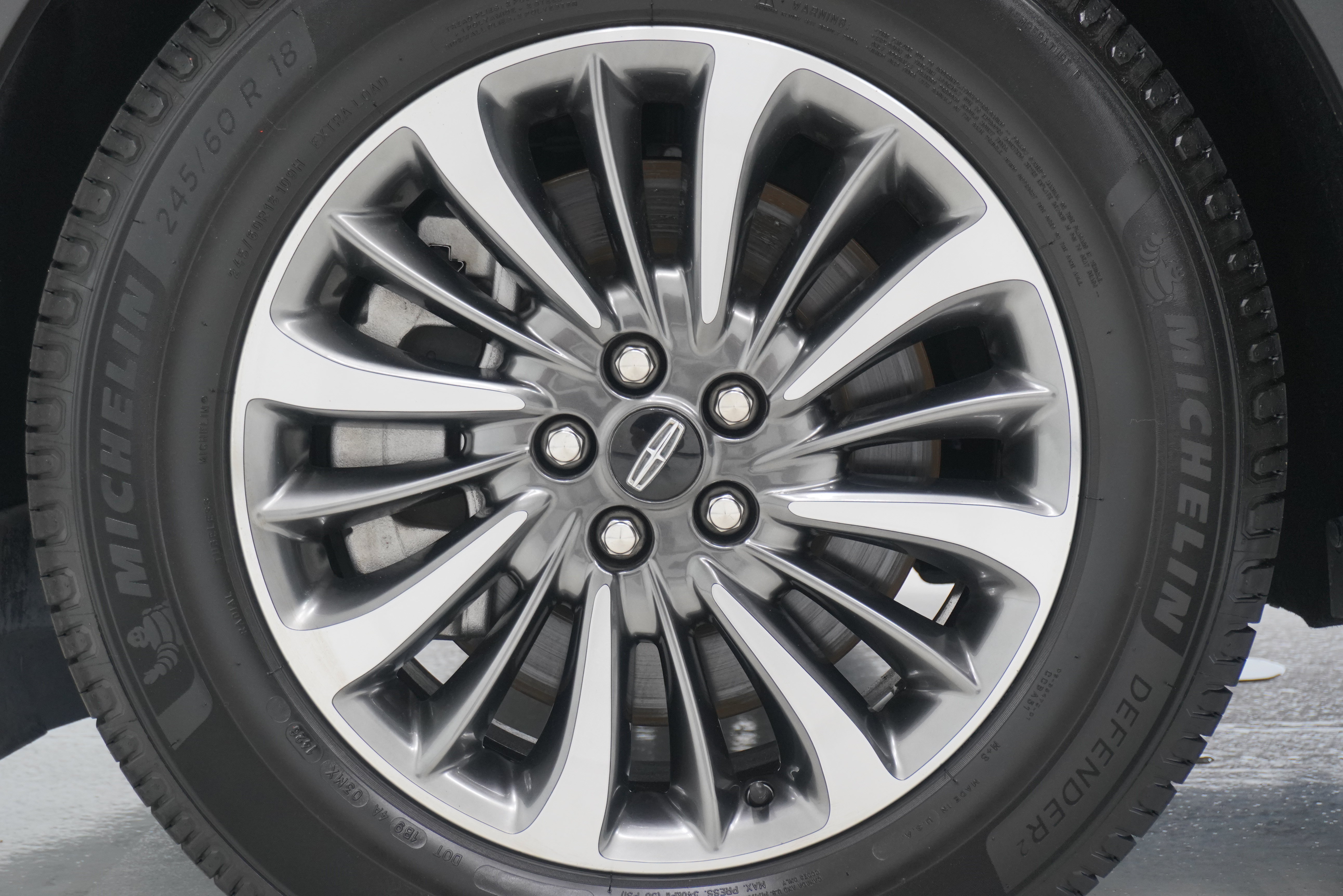 Used 2021 Lincoln Nautilus Reserve FWD image 30