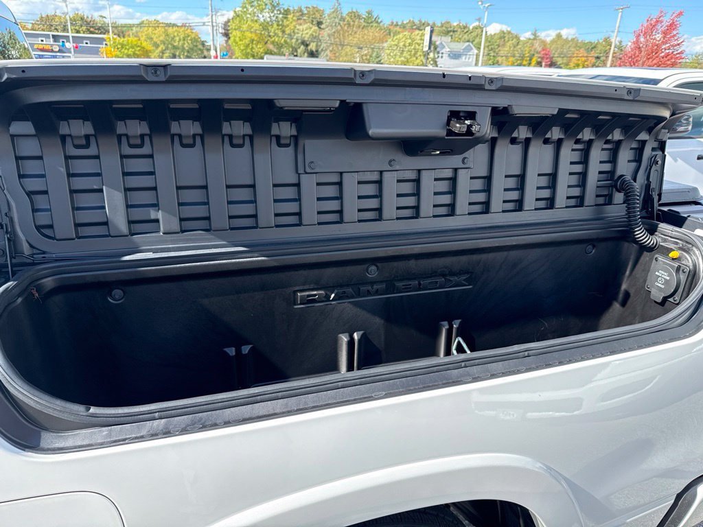 New 2027 RAM 1500 Tungsten AWD/4WD image 25