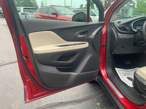 Used 2019 Buick Encore Essence AWD/4WD image 9