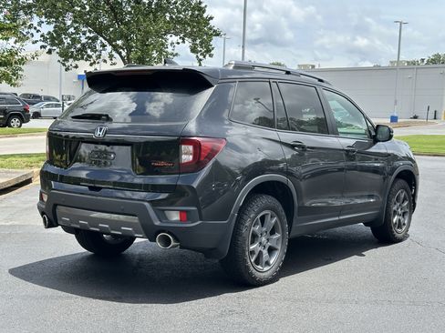 Certified 2025 Honda Passport TrailSport image 12