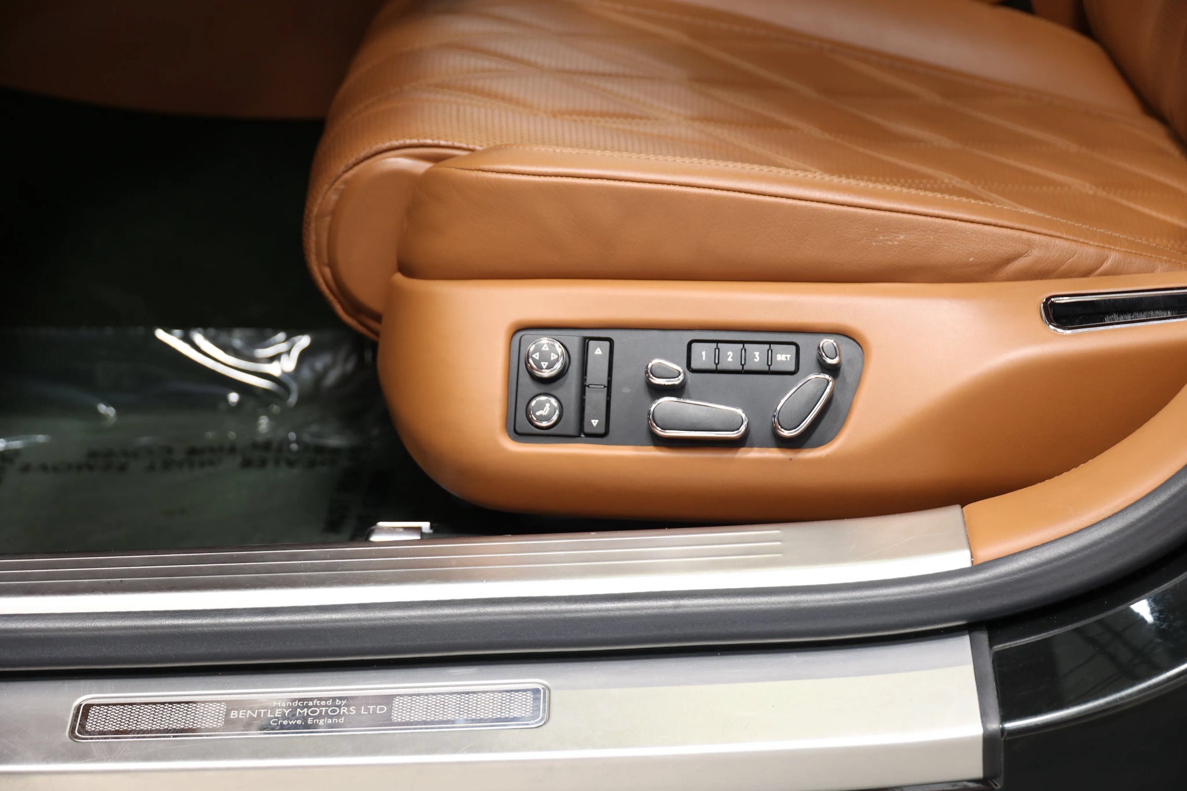 Used 2016 Bentley Flying Spur W12 AWD/4WD image 15